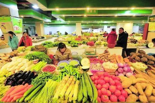 完美体育广西评出8家五星级农贸市场桂林唯一上榜的菜市场是(图3)
